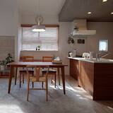 「主役級の美しさ！食卓を彩るこだわりのダイニングチェア10選」の画像3