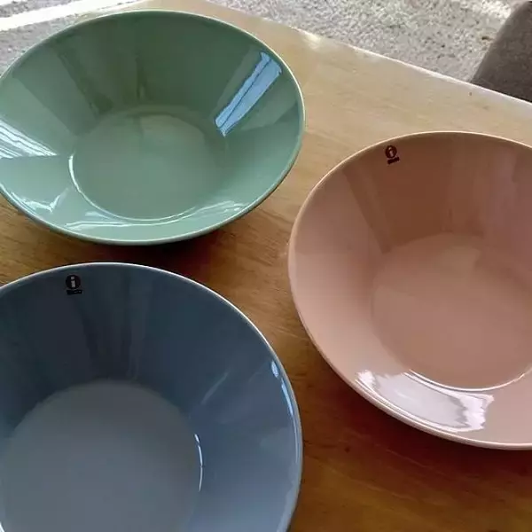 「北欧らしいガラスの魅力を味わう。インテリアにおすすめなイッタラの商品6選」の画像