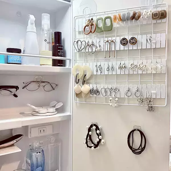 「組み合わせやすく手軽に使える！収納に便利なワイヤーネットの活用実例集」の画像