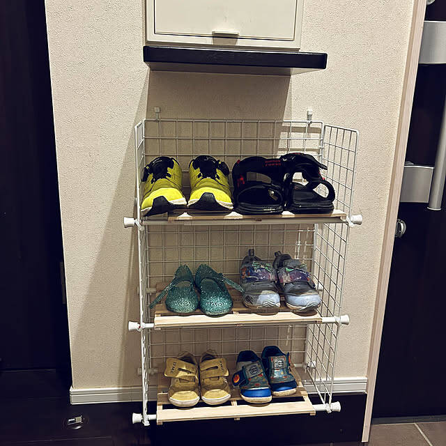 組み合わせやすく手軽に使える！収納に便利なワイヤーネットの活用実例集