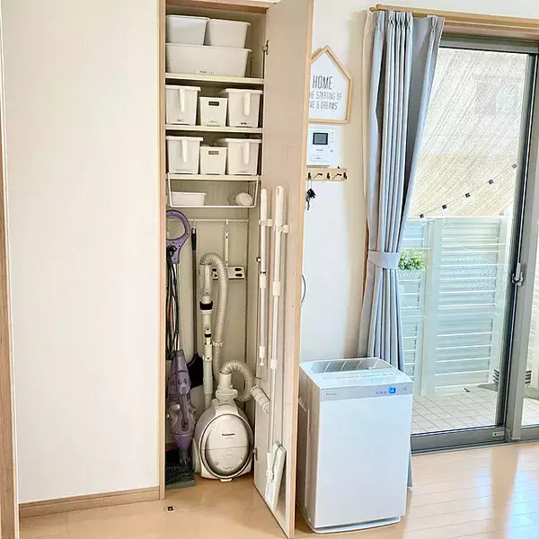 「水回りやリビングもスッキリ使いやすく☆扉裏スペースの有効活用アイデア集」の画像