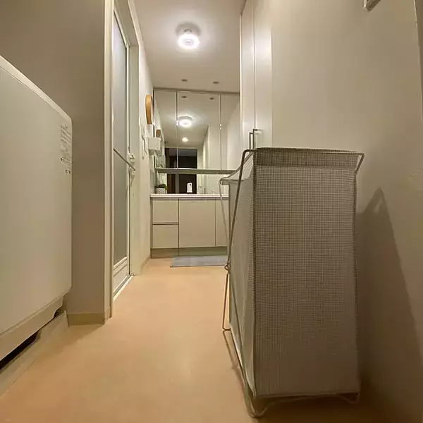 「スマートに美しく家事を楽しむ♪IKEAの洗濯グッズを活用した10の実例」の画像