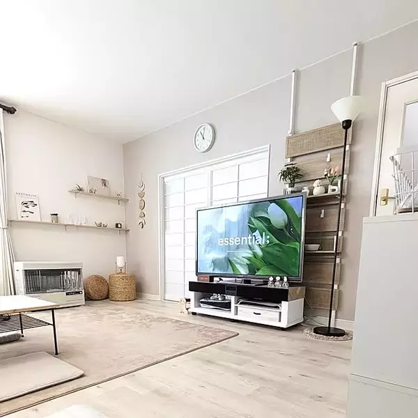 「壁を傷付けずに、わずかなスペースに収納が作れる！つっぱりラックの活用アイデア6選」の画像