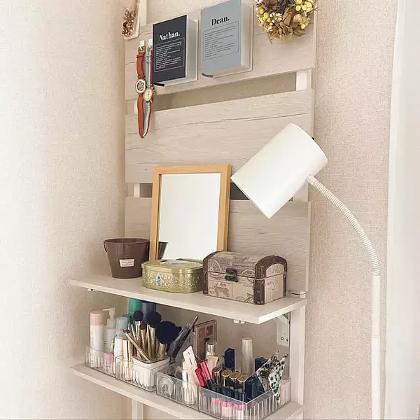 「壁を傷付けずに、わずかなスペースに収納が作れる！つっぱりラックの活用アイデア6選」の画像