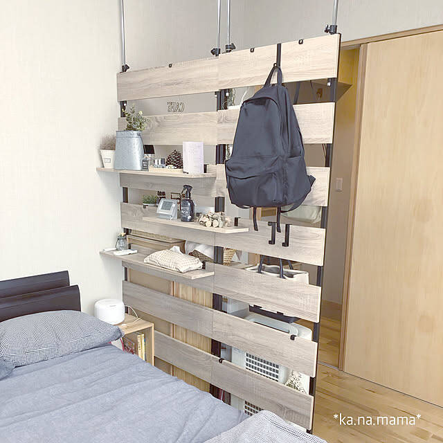 壁を傷付けずに、わずかなスペースに収納が作れる！つっぱりラックの活用アイデア6選