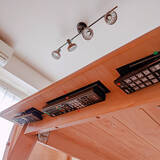 「迷わず戻せて、探す手間を減らす！リビングのリモコン置き場アイデア5選」の画像5