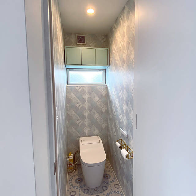 非日常なリゾート気分はこう作る。ホテルのような見栄えばっちりトイレの実例10選