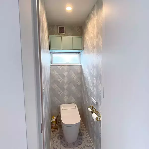 「非日常なリゾート気分はこう作る。ホテルのような見栄えばっちりトイレの実例10選」の画像