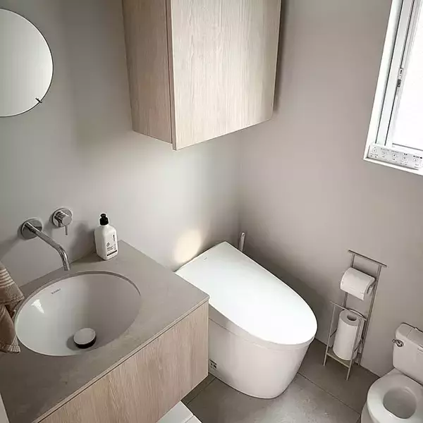 「非日常なリゾート気分はこう作る。ホテルのような見栄えばっちりトイレの実例10選」の画像