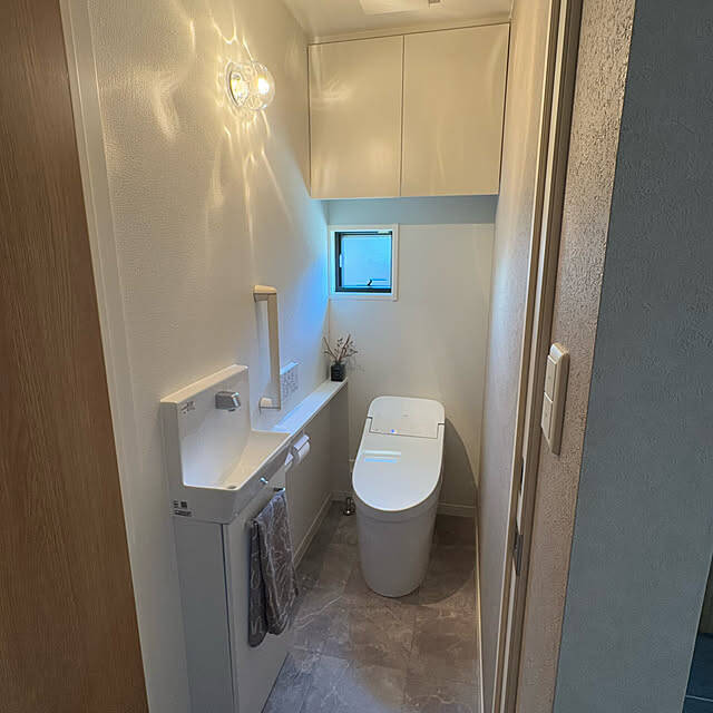非日常なリゾート気分はこう作る。ホテルのような見栄えばっちりトイレの実例10選