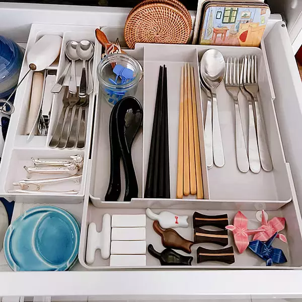 「整理して毎日を快適に♪取り入れたいカトラリー収納アイデア6選」の画像