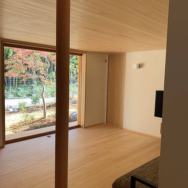 ゆとりある空間と自然を感じる心地よい暮らし。魅力あふれる平屋のお家実例10選