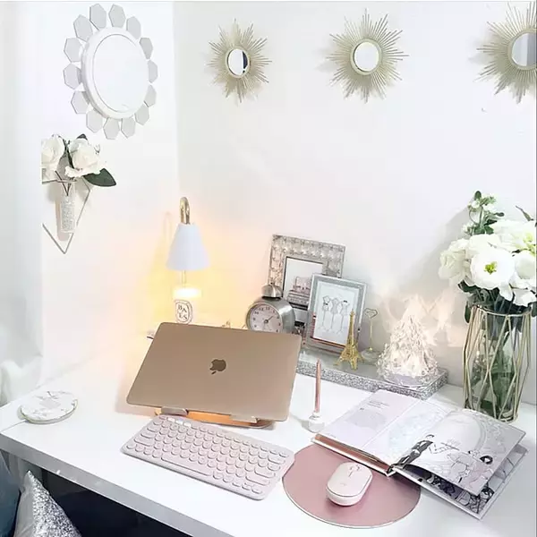 「勉強机からワークスペースまで対応♪暮らしに合わせて選ぶIKEAのデスク6選」の画像