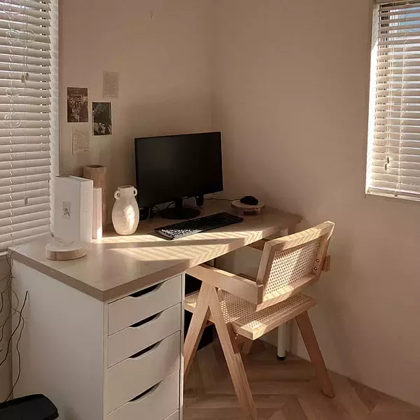 「勉強机からワークスペースまで対応♪暮らしに合わせて選ぶIKEAのデスク6選」の画像