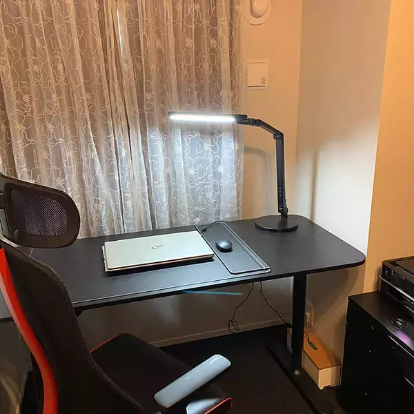 「勉強机からワークスペースまで対応♪暮らしに合わせて選ぶIKEAのデスク6選」の画像