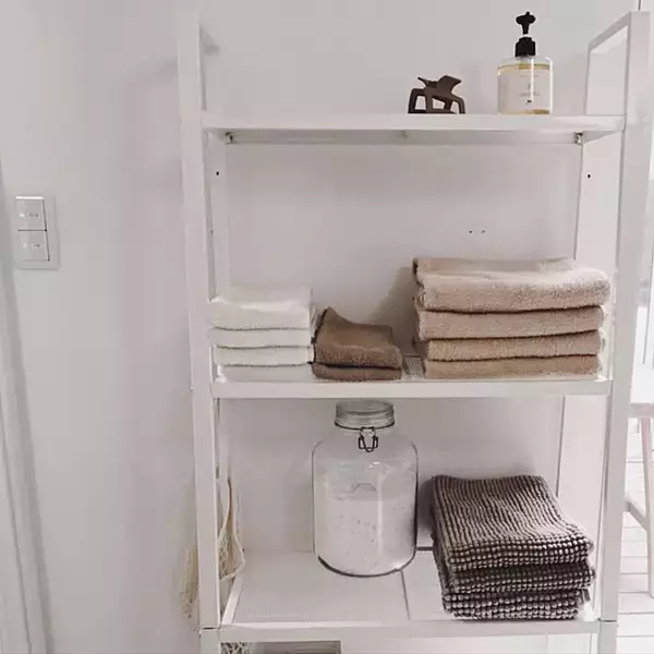「大小さまざまなものが収まる！IKEAのレールベリ（シェルフユニット）の使い方」の画像