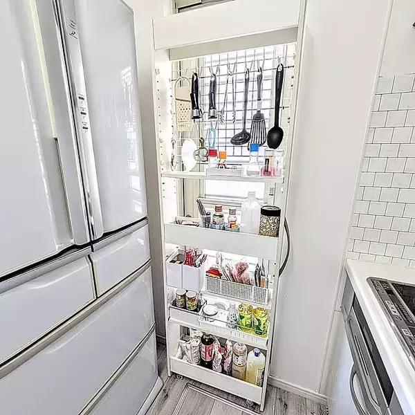 デッドスペースが立派な収納に！すっきりと使いやすい隙間収納のアイデア6選