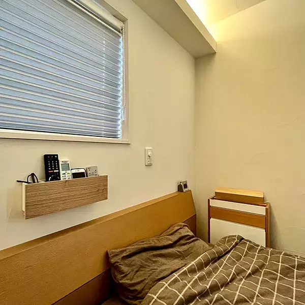 「スッキリルームで快適に眠りたい方におすすめ♡参考にしたい寝室の収納術」の画像