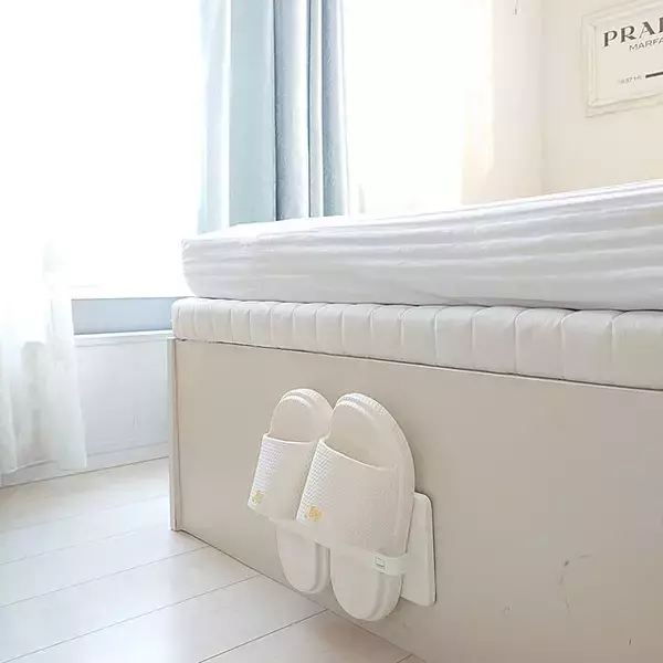 「スッキリルームで快適に眠りたい方におすすめ♡参考にしたい寝室の収納術」の画像