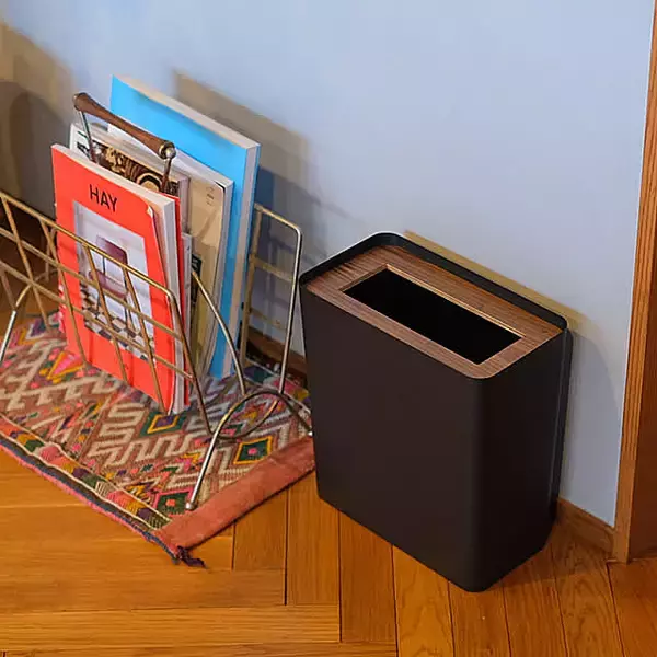 さりげなく暮らしに溶け込んでくれる、山崎実業のスマートなゴミ箱たち