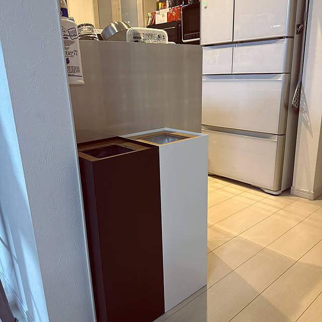 さりげなく暮らしに溶け込んでくれる、山崎実業のスマートなゴミ箱たち