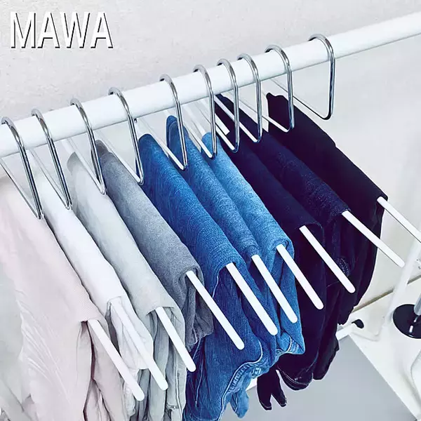 「ズレない・省スペース・きれいなシルエットをキープ！衣類収納の救世主「MAWAハンガー」」の画像