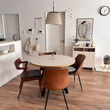 「ベーシックカラーで楽しむ大人のリラックス空間。ナチュラルモダンなコーディネート実例集」の画像1