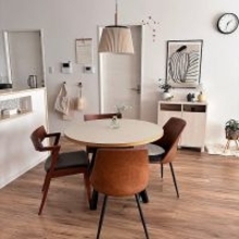 ベーシックカラーで楽しむ大人のリラックス空間。ナチュラルモダンなコーディネート実例集