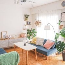 ラグやマルチクロスで印象チェンジ♪お部屋を彩る「春色インテリア」5選