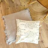 「素材・柄・テイストなど種類豊富でインテリアのアクセントにぴったり♡ダイソーのクッションカバーをご紹介」の画像2