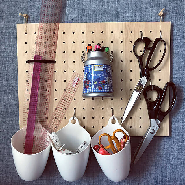キッチンもデスクも快適に♪ハサミ＆カッターの賢い置き場所アイデア6選