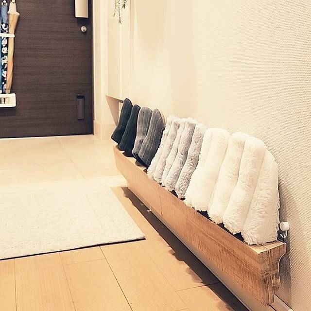 毎日の掃除がぐんとラクになる！スペースも有効に使える、浮かせる収納アイデア6選