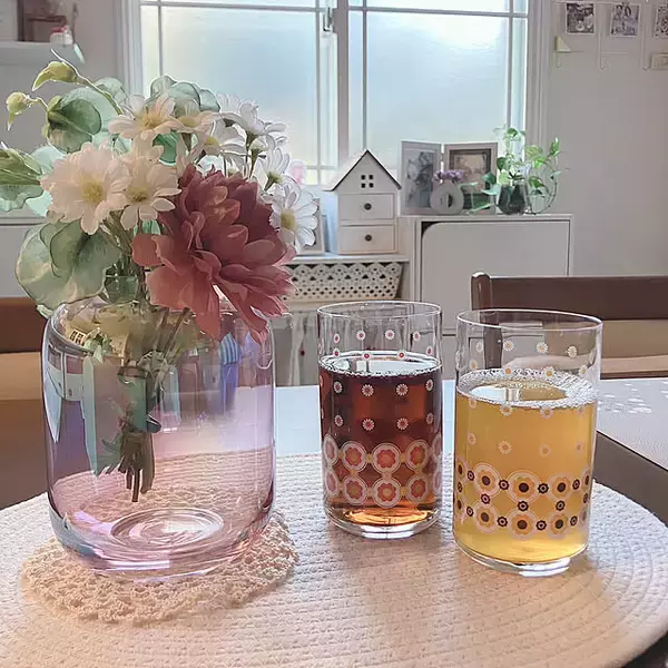 見せても使っても大満足♪日常に寄り添うダイソーのグラスをご紹介