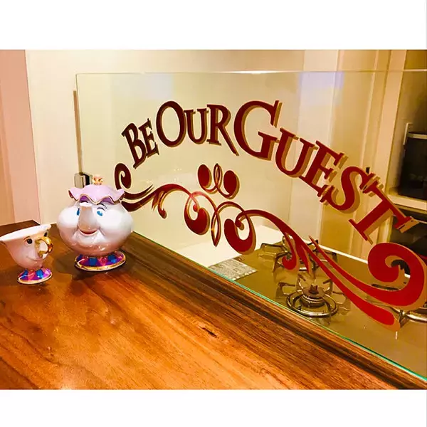 「外食気分を味わえるのがうれしい。細部までこだわるレストラン風インテリア」の画像