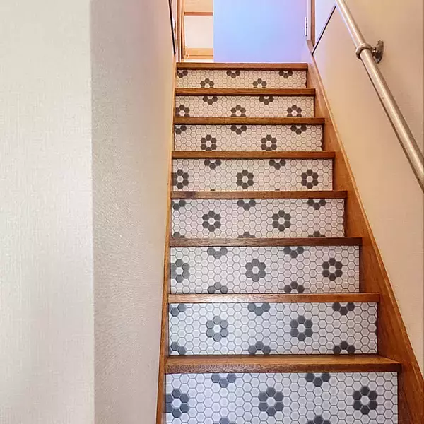 「床だけじゃない♡クッションフロアのDIY活用アイデア7選」の画像