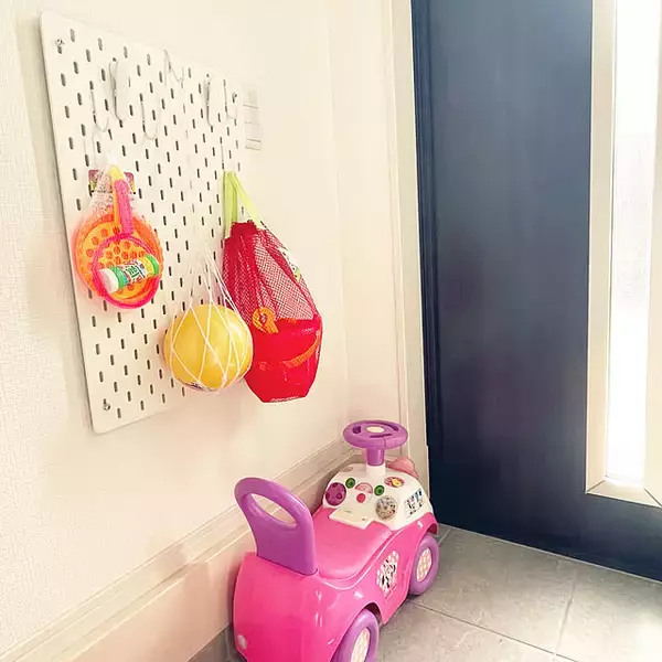 「使いやすくカスタマイズしてお片付け上手に♪キッズ収納スペースで活躍するIKEAのアイテム特集」の画像