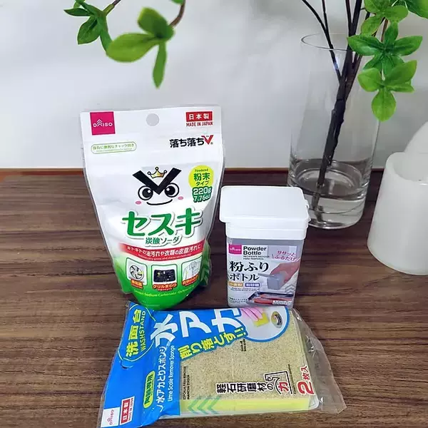 「頑固な油汚れや焦げや皮脂汚れもスッキリ！セスキ炭酸ソーダの使いこなし術」の画像