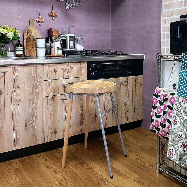 座り心地が良くてデザインもお気に入り♡一つは欲しい丸型スツール特集