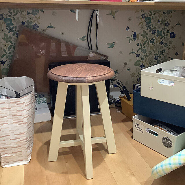 座り心地が良くてデザインもお気に入り♡一つは欲しい丸型スツール特集