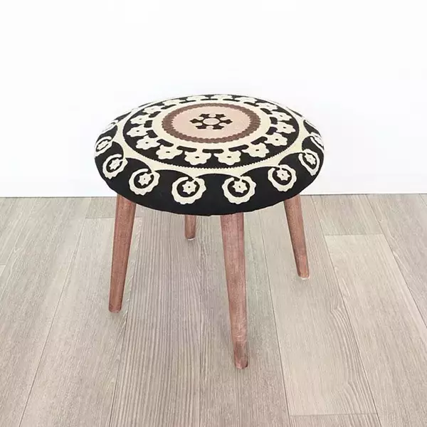 「座り心地が良くてデザインもお気に入り♡一つは欲しい丸型スツール特集」の画像