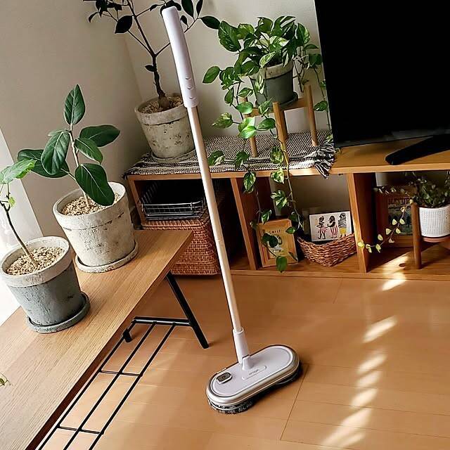 素足が気持ちいい家にしたい♪サラサラな床をキープする掃除方法