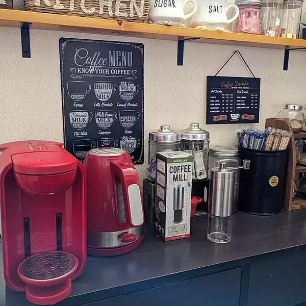 「スタイリッシュでコンパクト！手挽きコーヒーミルで至福のカフェタイム」の画像