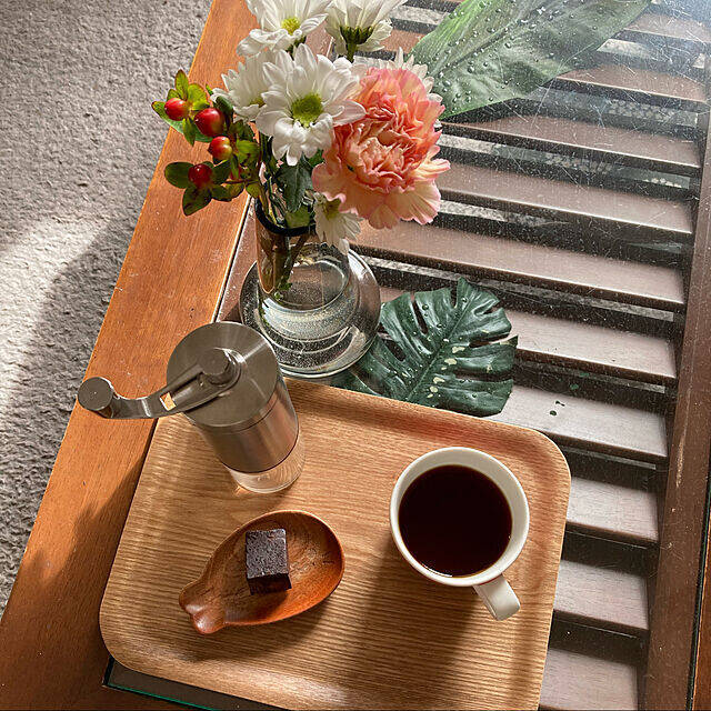 スタイリッシュでコンパクト！手挽きコーヒーミルで至福のカフェタイム