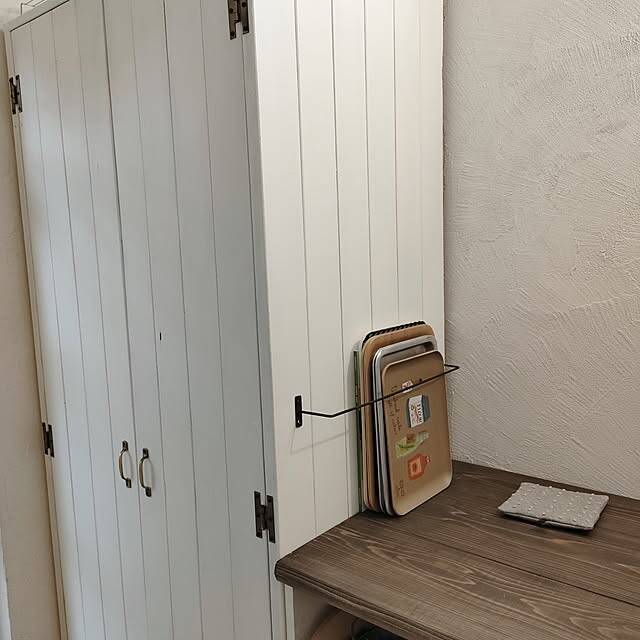 片付けやすいお部屋づくりのひと工夫♪セリアのアイアンバーを使った収納アイデア6選