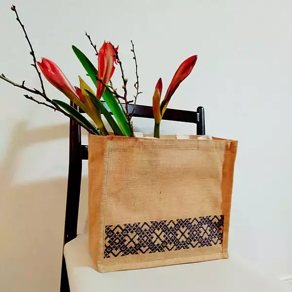 「ちくちく無心で楽しめる時間を。温かみも感じられる刺し子刺繍の作品集」の画像