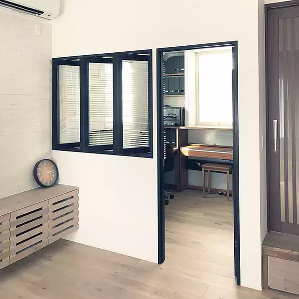 「仕事や家事、リラックスタイムにも最適♡個室感も味わえるおこもりスペース」の画像