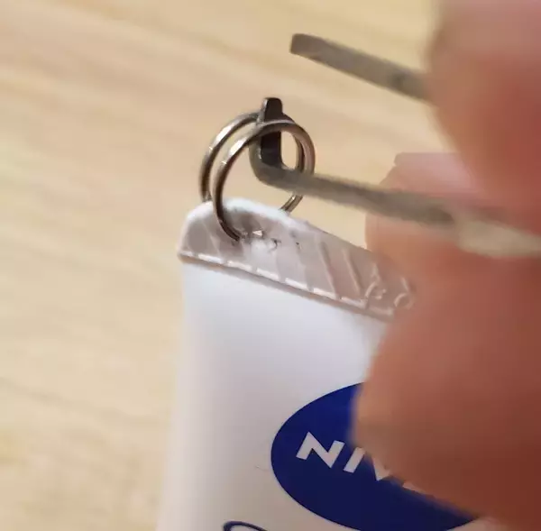 「「ガチャ風が楽しい♪ハンドクリームキーホルダー」 by rikalynさん」の画像