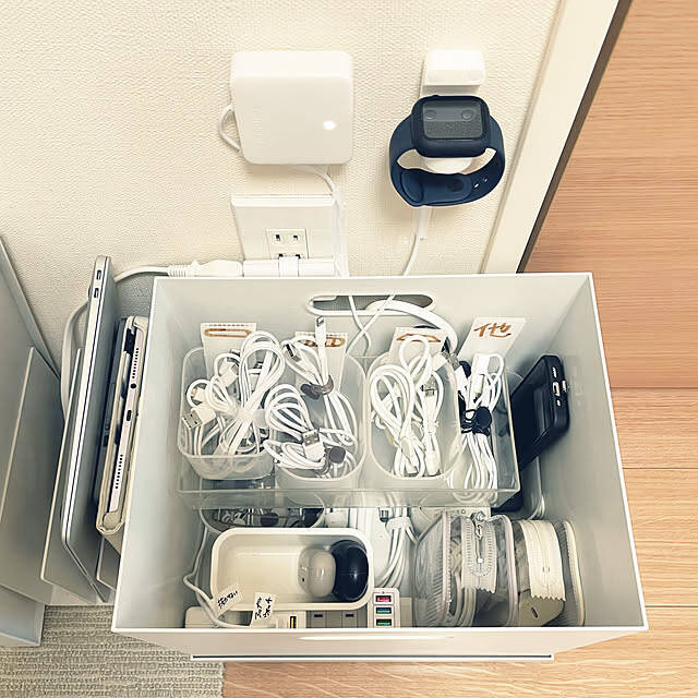 ごちゃごちゃケーブルをすっきり隠す！配線収納の実例10選