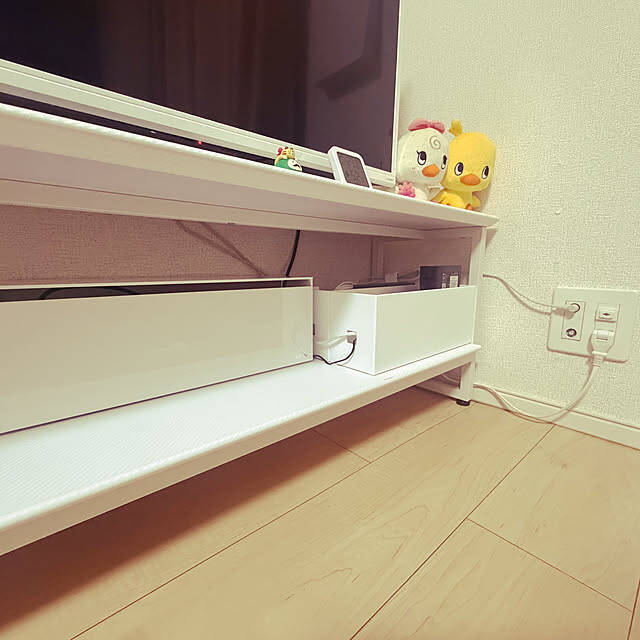 ごちゃごちゃケーブルをすっきり隠す！配線収納の実例10選