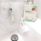 「あれもこれも浮かせて快適♪セリアの何度でも貼ってはがせるフィルムフック」の画像11